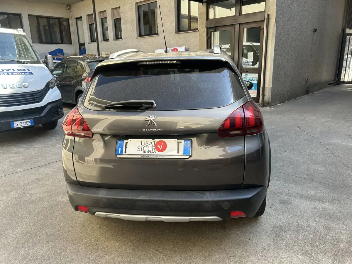 Peugeot 2008 usata a Milano (4)