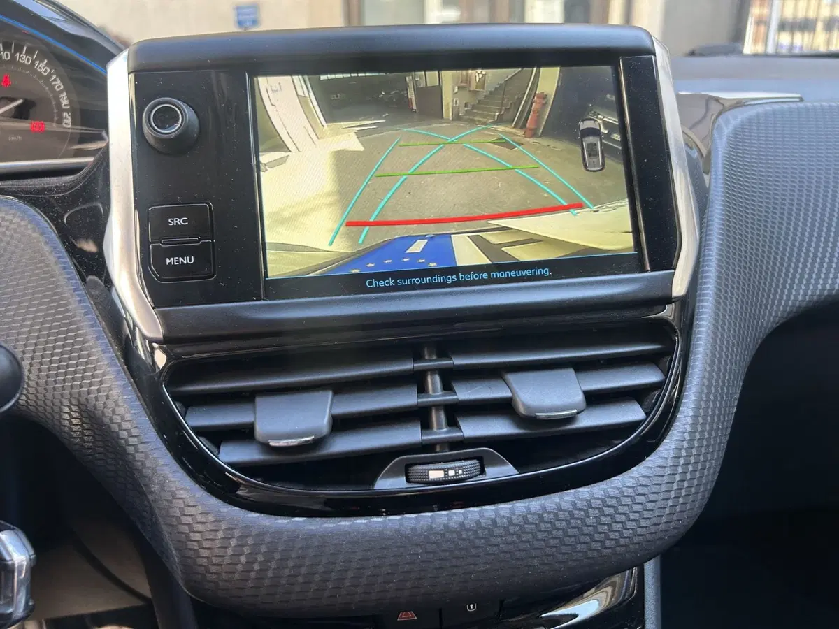 Peugeot 2008 usata a Milano (8)