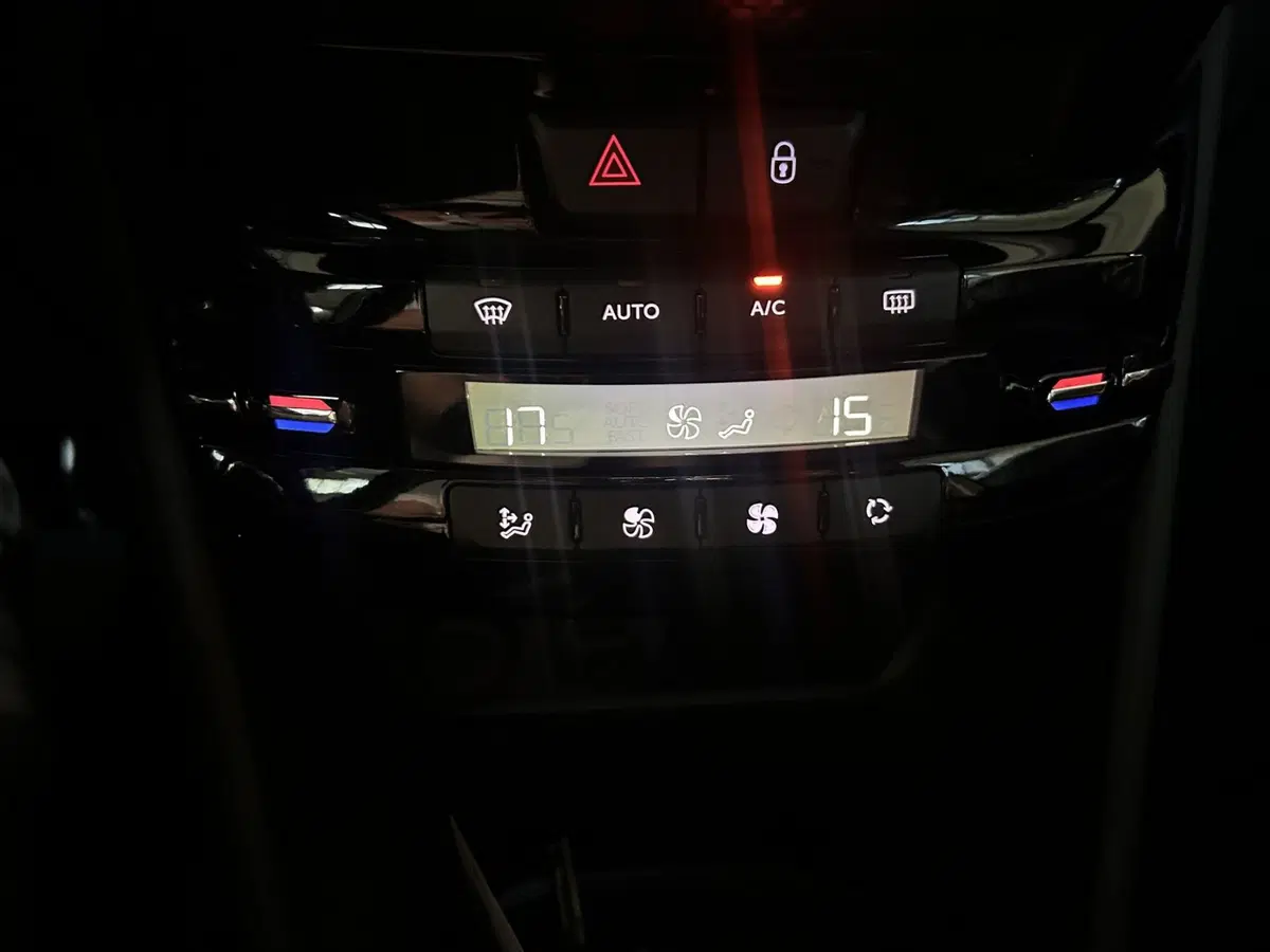 Peugeot 2008 usata a Milano (9)