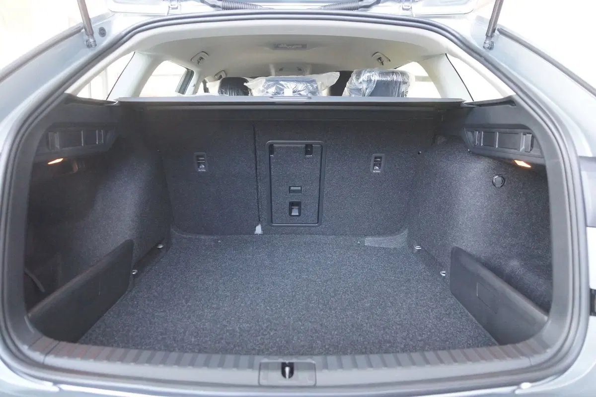 Skoda Octavia Station Wagon nuova a Torino (14)