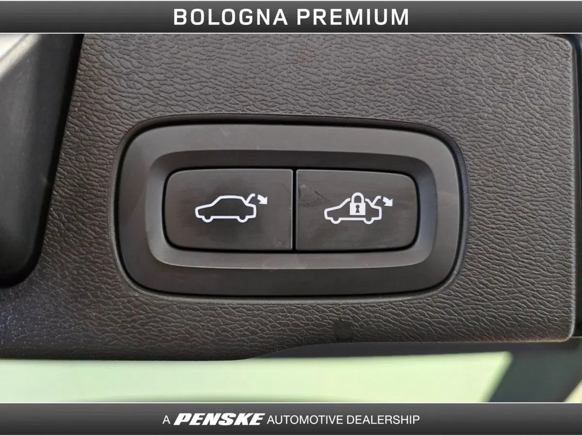 Volvo XC60 usata a Bologna (11)