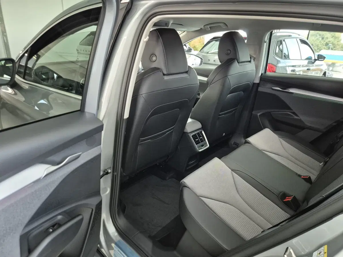 Skoda Enyaq nuova a Torino (12)