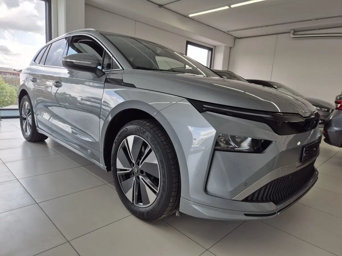 Skoda Enyaq nuova a Torino (2)