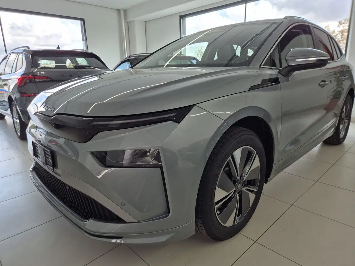 Skoda Enyaq nuova a Torino (5)