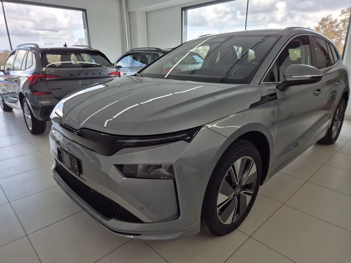 Skoda Enyaq nuova a Torino (7)