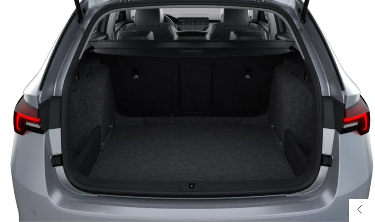 Skoda Octavia Station Wagon nuova a Torino (6)