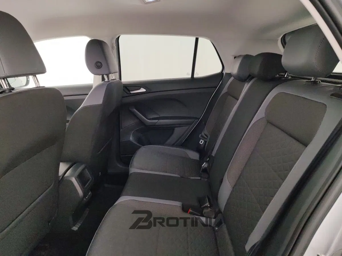 Volkswagen T-Cross usata a Massa-Carrara (10)