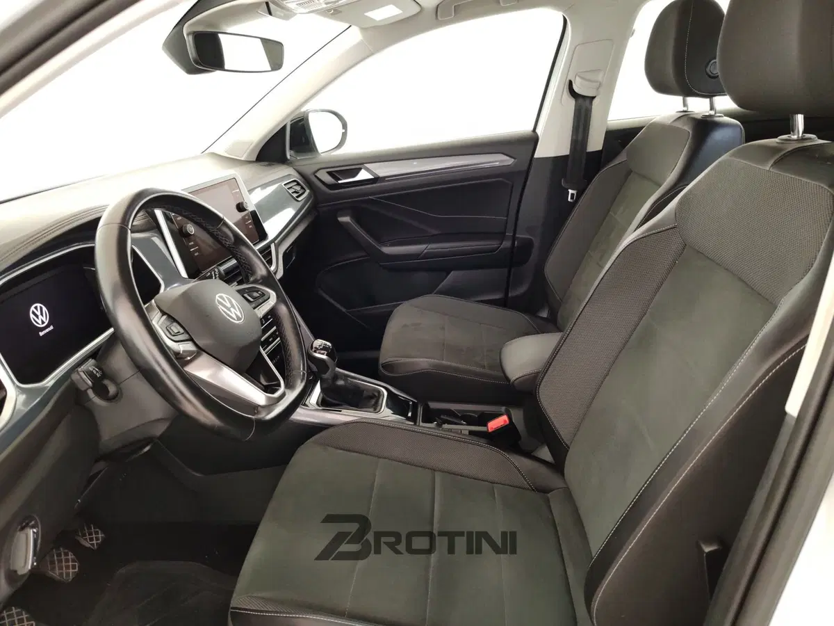Volkswagen T-Roc usata a Massa-Carrara (7)