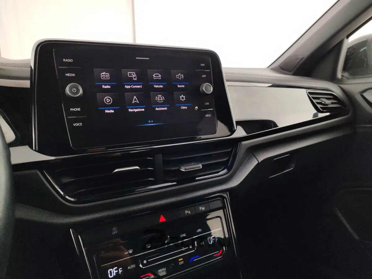 Volkswagen T-Roc usata a Massa-Carrara (11)