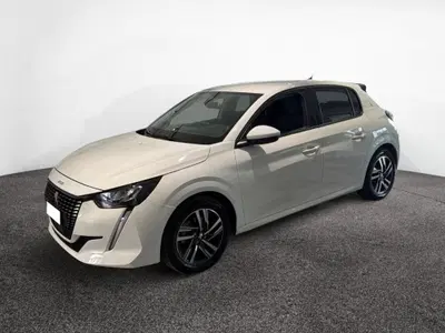 Peugeot 208 PureTech 100 Stop&Start EAT8 5 porte Allure Pack del 2021 usata a Massafra