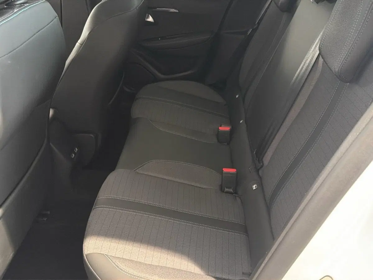 Peugeot 208 usata a Taranto (13)
