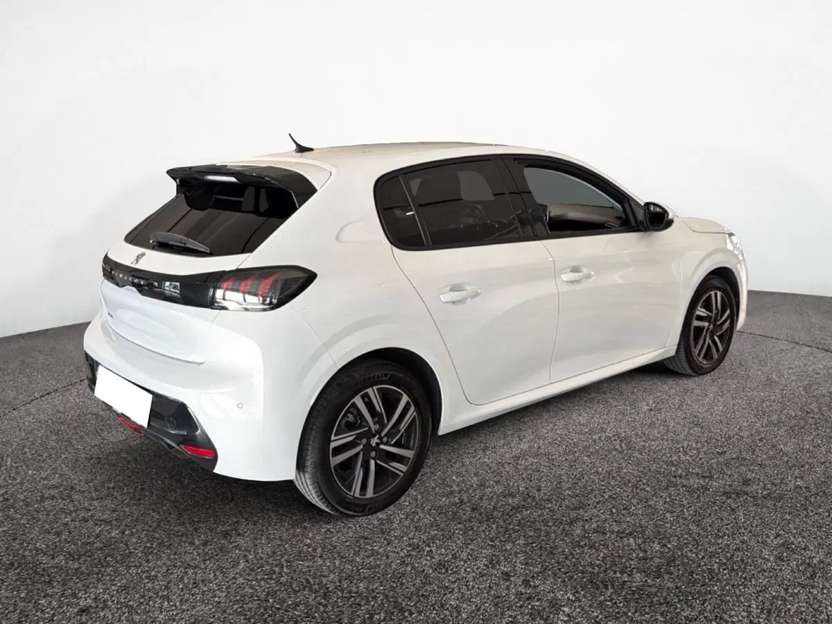 Peugeot 208 usata a Taranto (6)