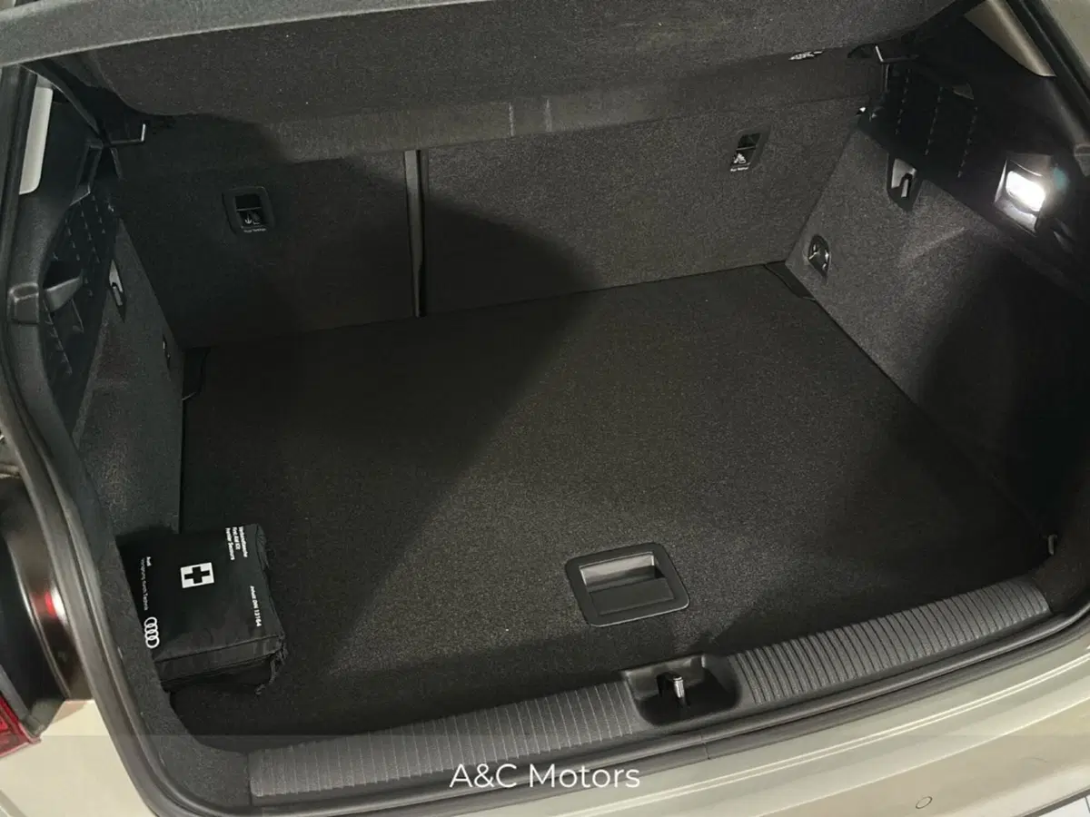 Audi Q2 nuova a Napoli (16)