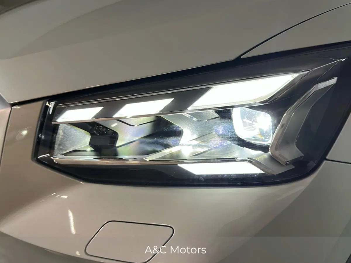 Audi Q2 nuova a Napoli (18)