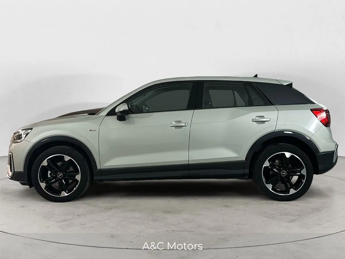 Audi Q2 nuova a Napoli (2)