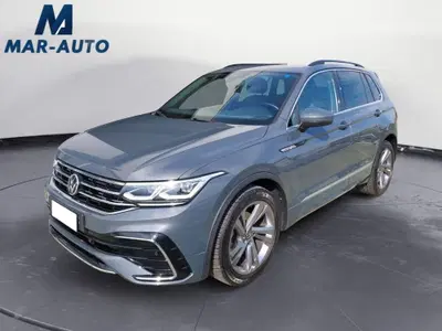 Volkswagen Tiguan 1.5 TSI 150 CV DSG ACT R-Line del 2021 usata a Castelfranco Veneto