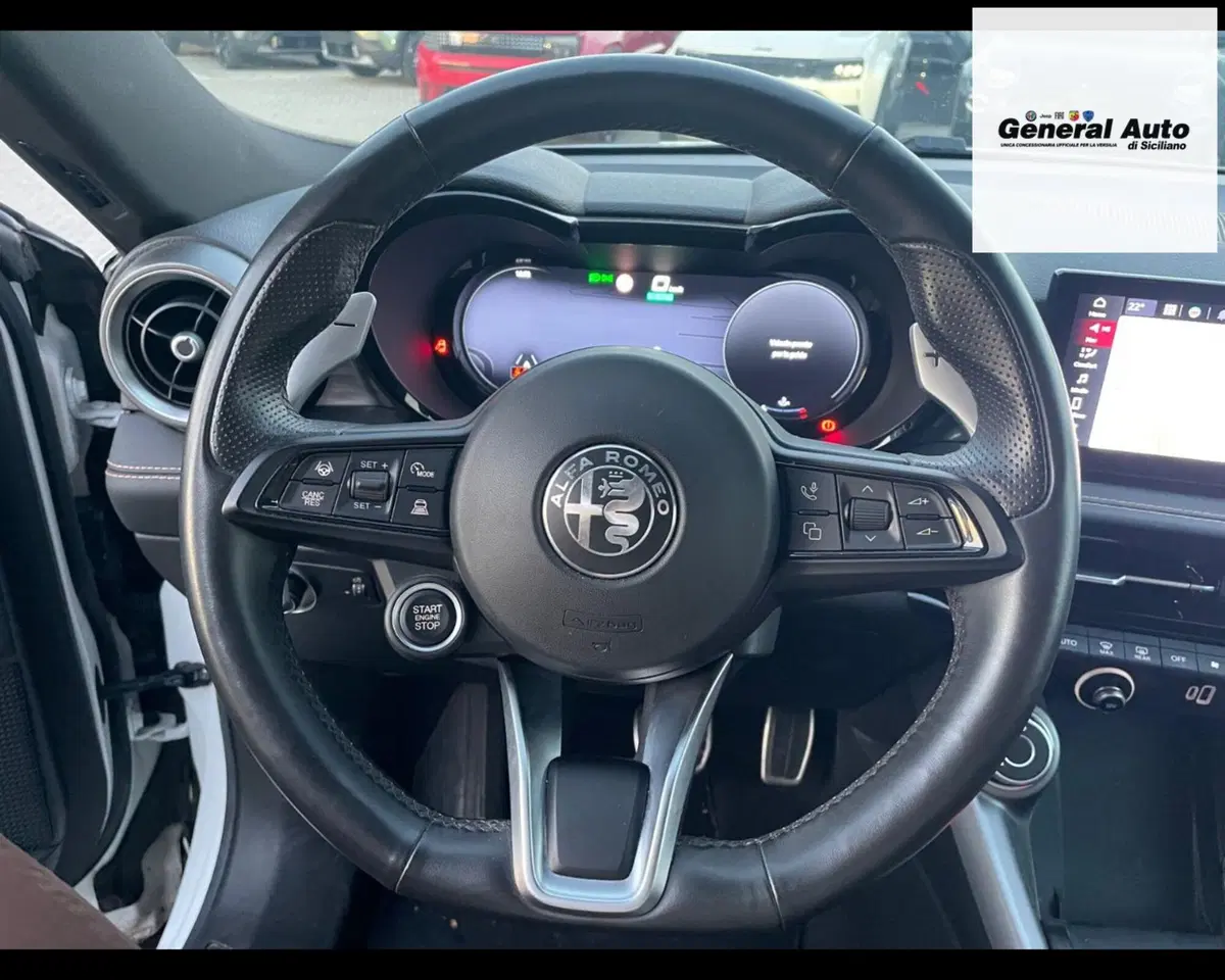 Alfa Romeo Tonale usata a Lucca (11)