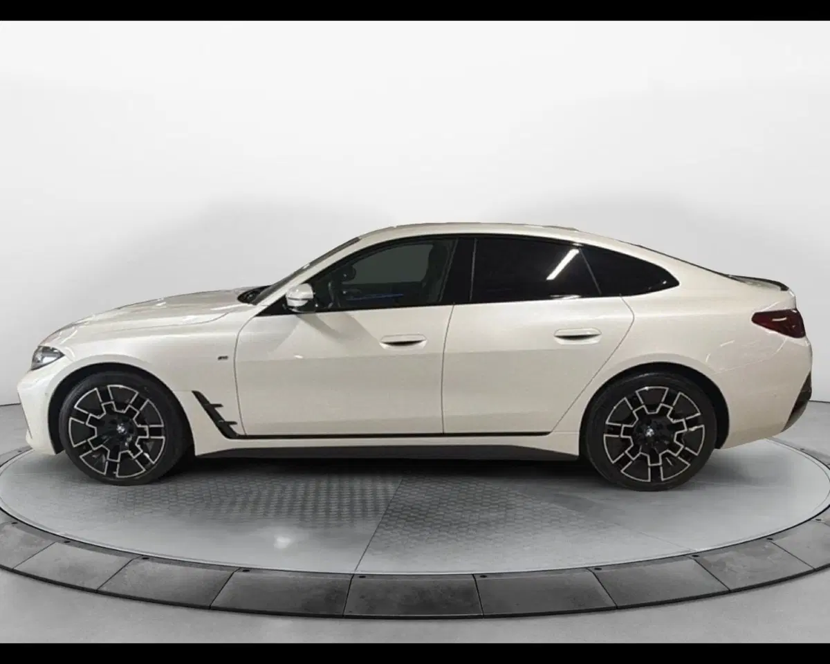 BMW Serie 4 Gran Coupé usata a Napoli (9)