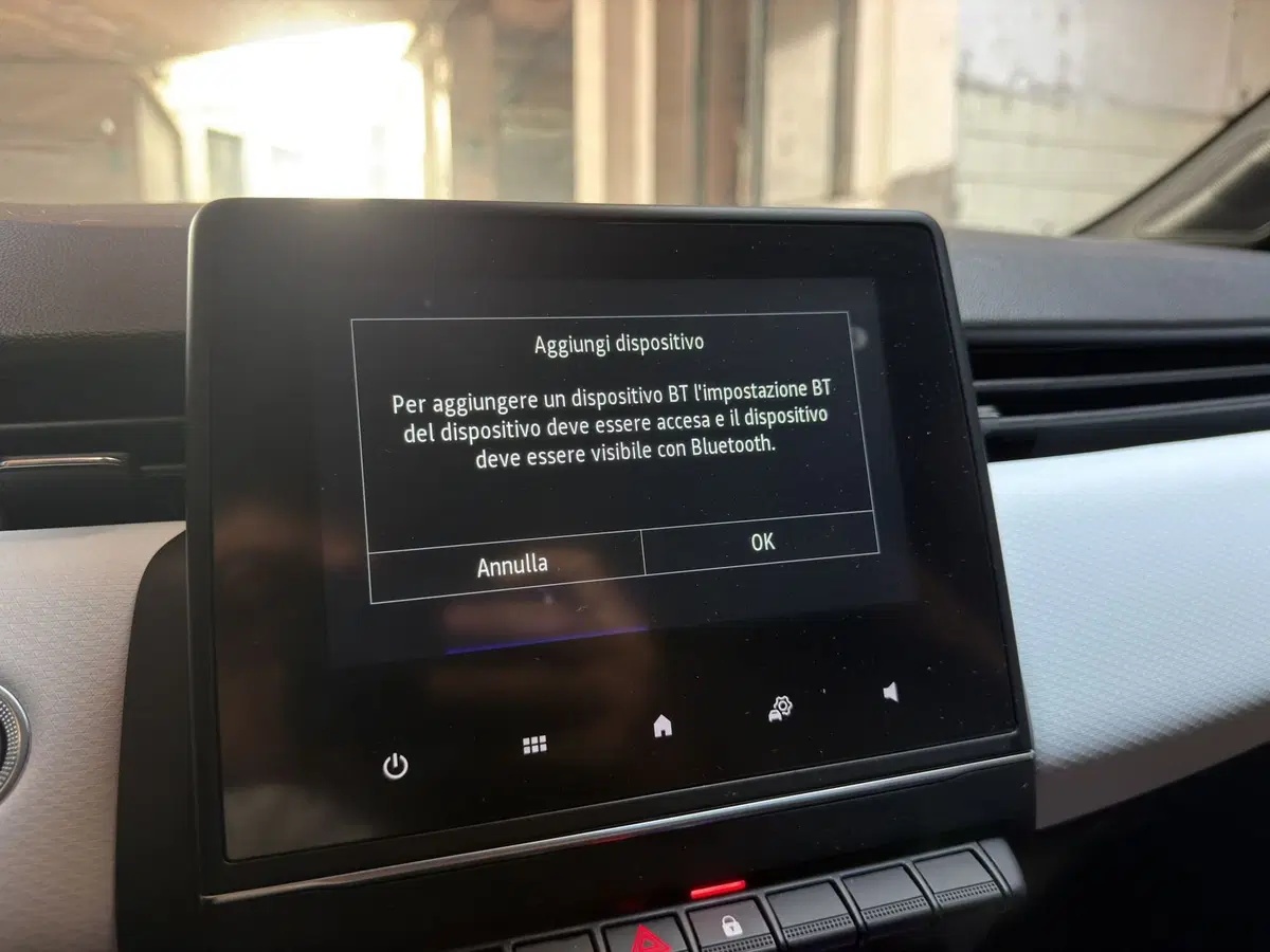 Renault Clio usata a Milano (13)
