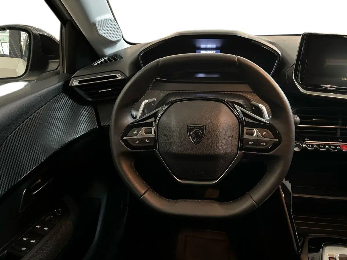 Peugeot 208 usata a Prato (10)