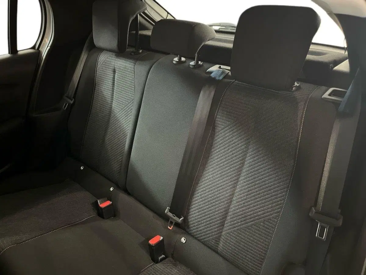 Peugeot 208 usata a Prato (12)