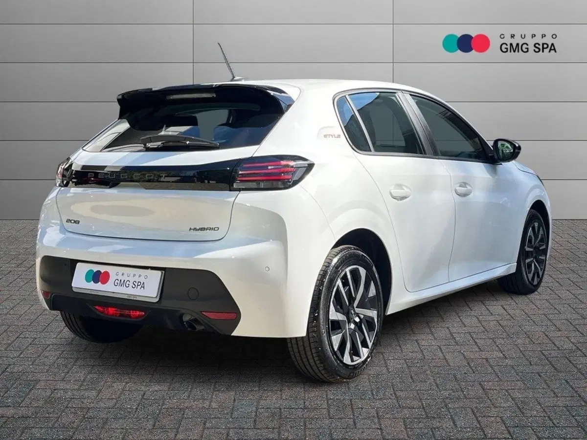 Peugeot 208 usata a Prato (3)