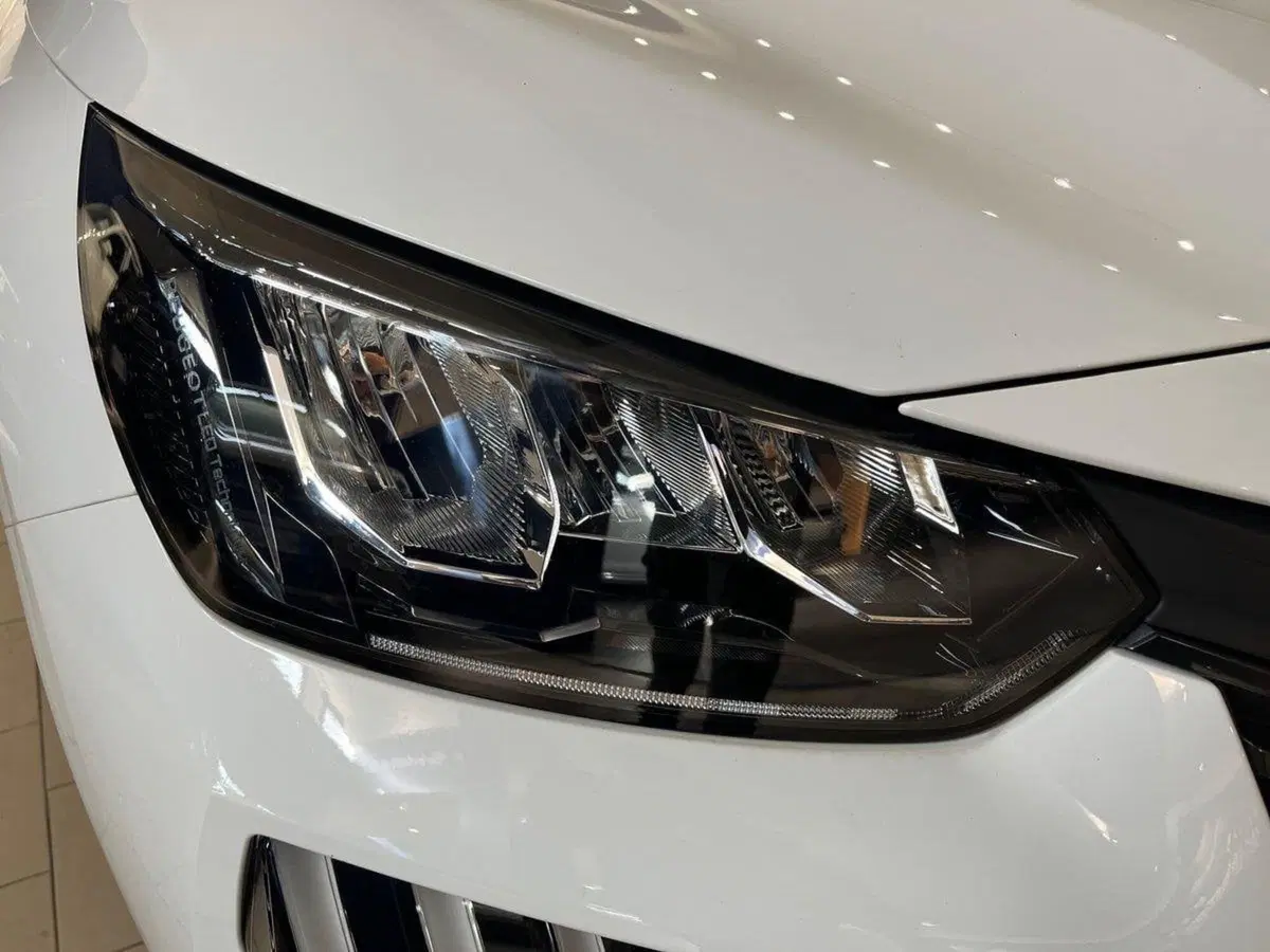 Peugeot 208 usata a Prato (7)