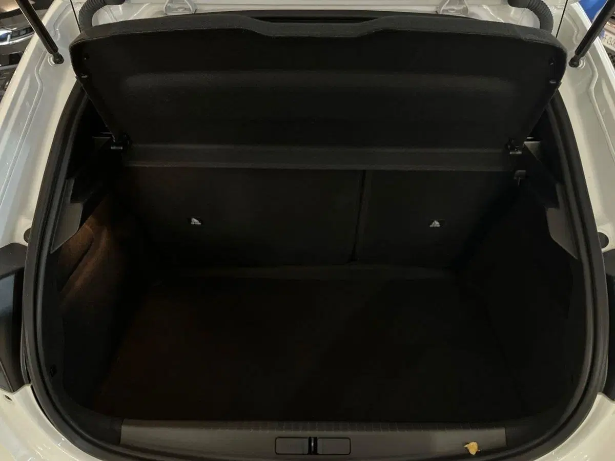 Peugeot 208 usata a Prato (8)