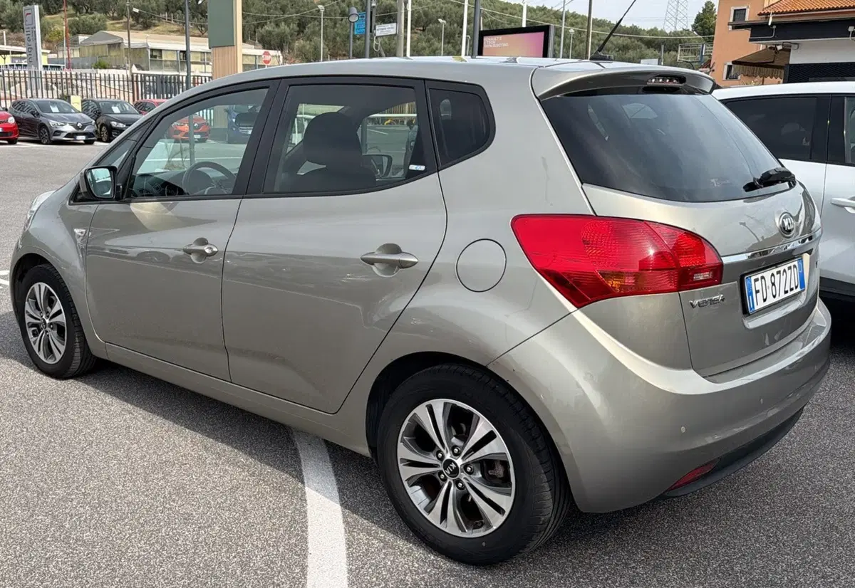Kia Venga usata a Roma (3)