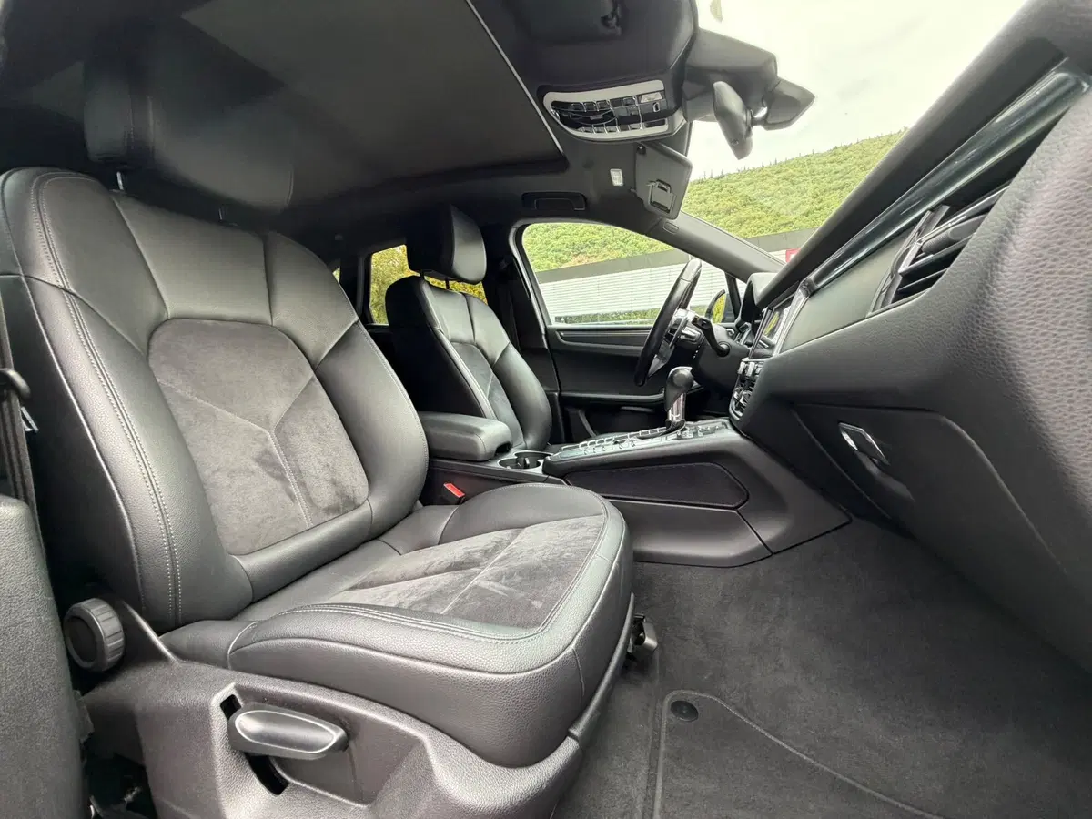Porsche Macan usata a Ancona (14)
