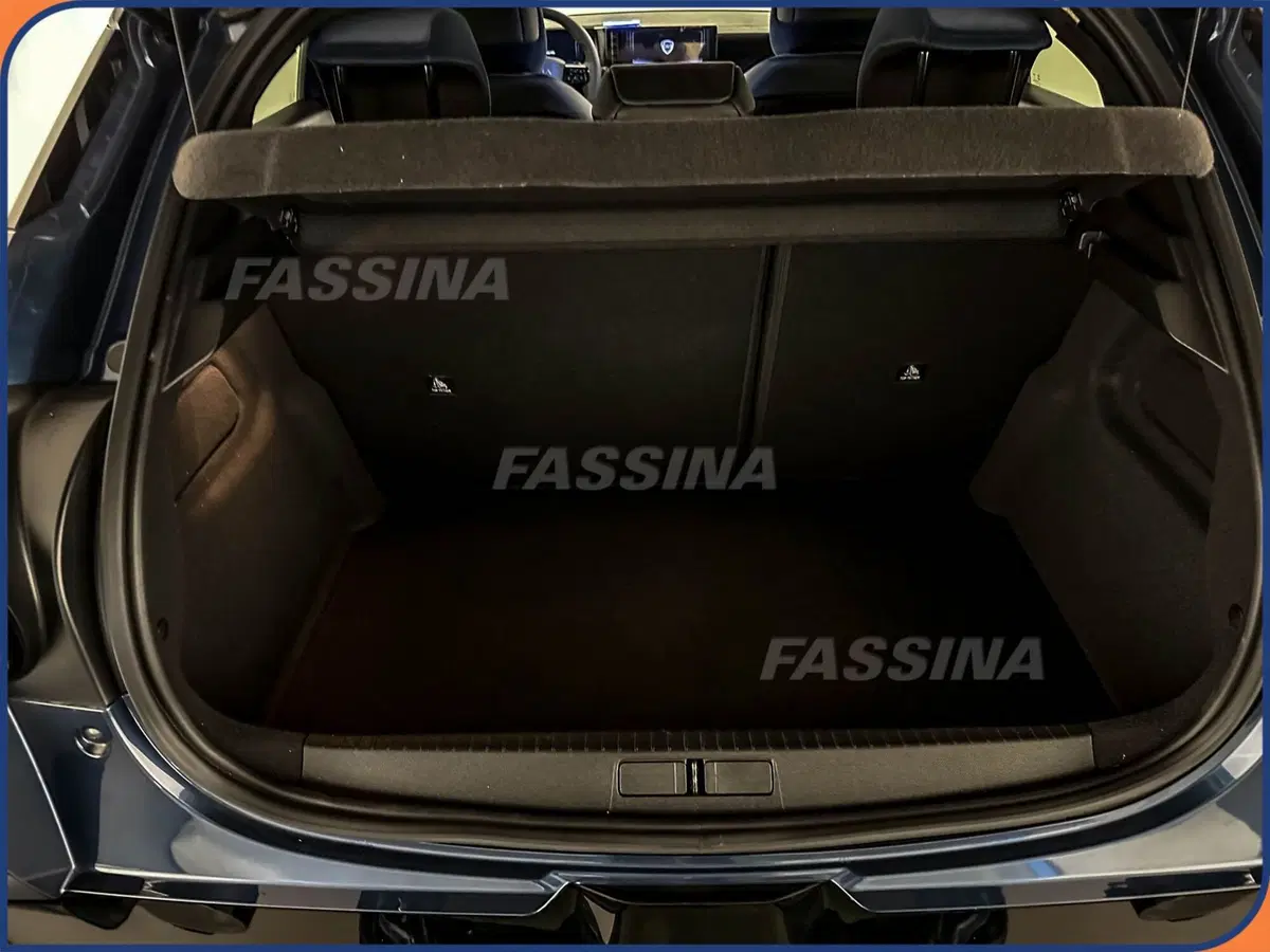 Lancia Ypsilon usata a Milano (12)