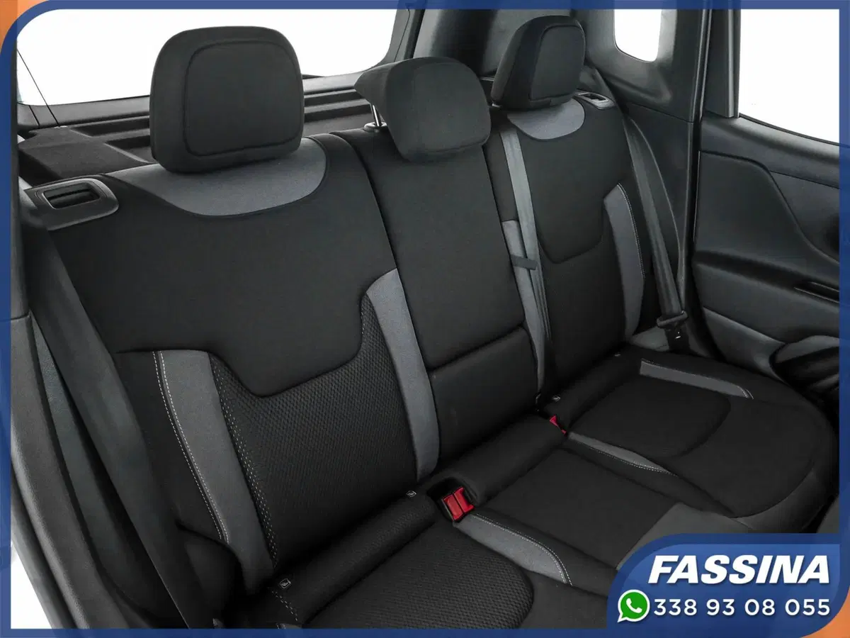 Jeep Renegade usata a Milano (11)