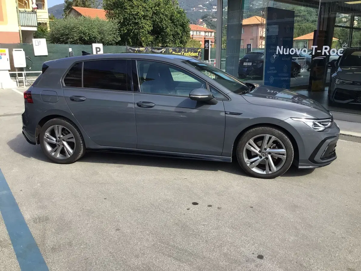 Volkswagen Golf usata a Genova (4)