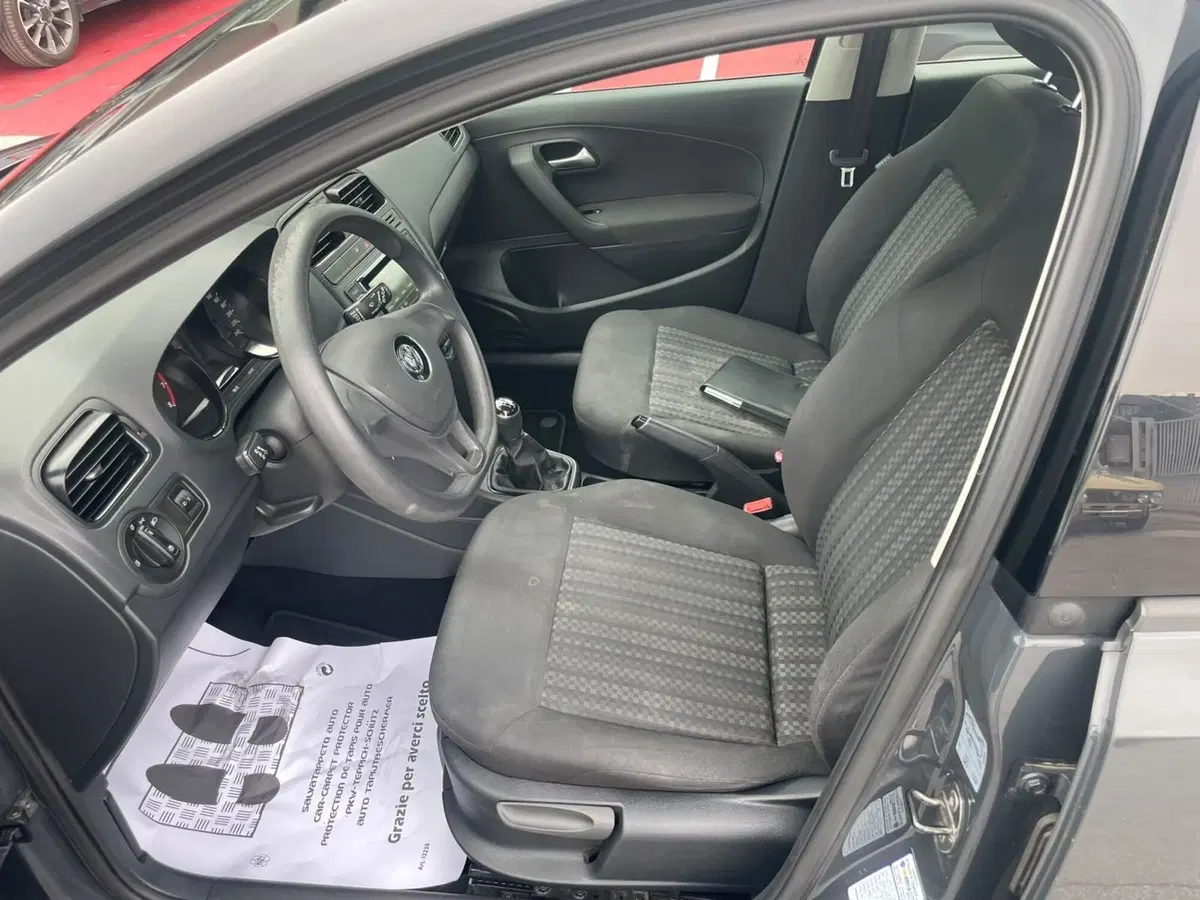 Volkswagen Polo usata a Lucca (9)
