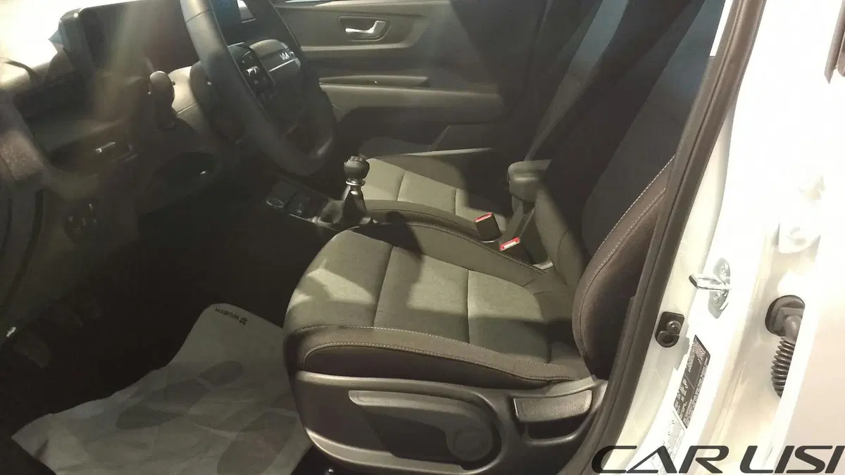 Kia Stonic nuova a Foggia (5)