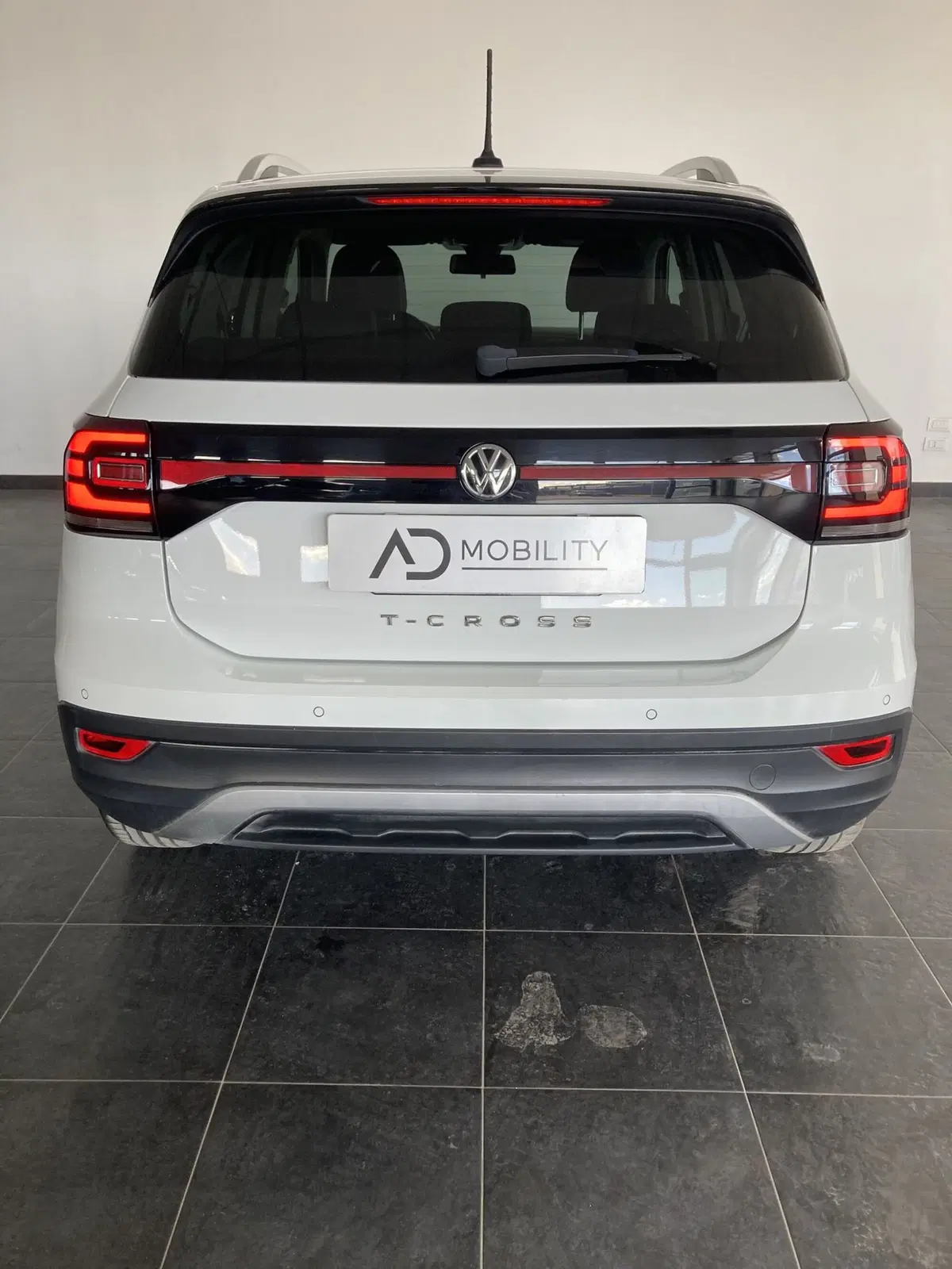 Volkswagen T-Cross usata a Foggia (8)