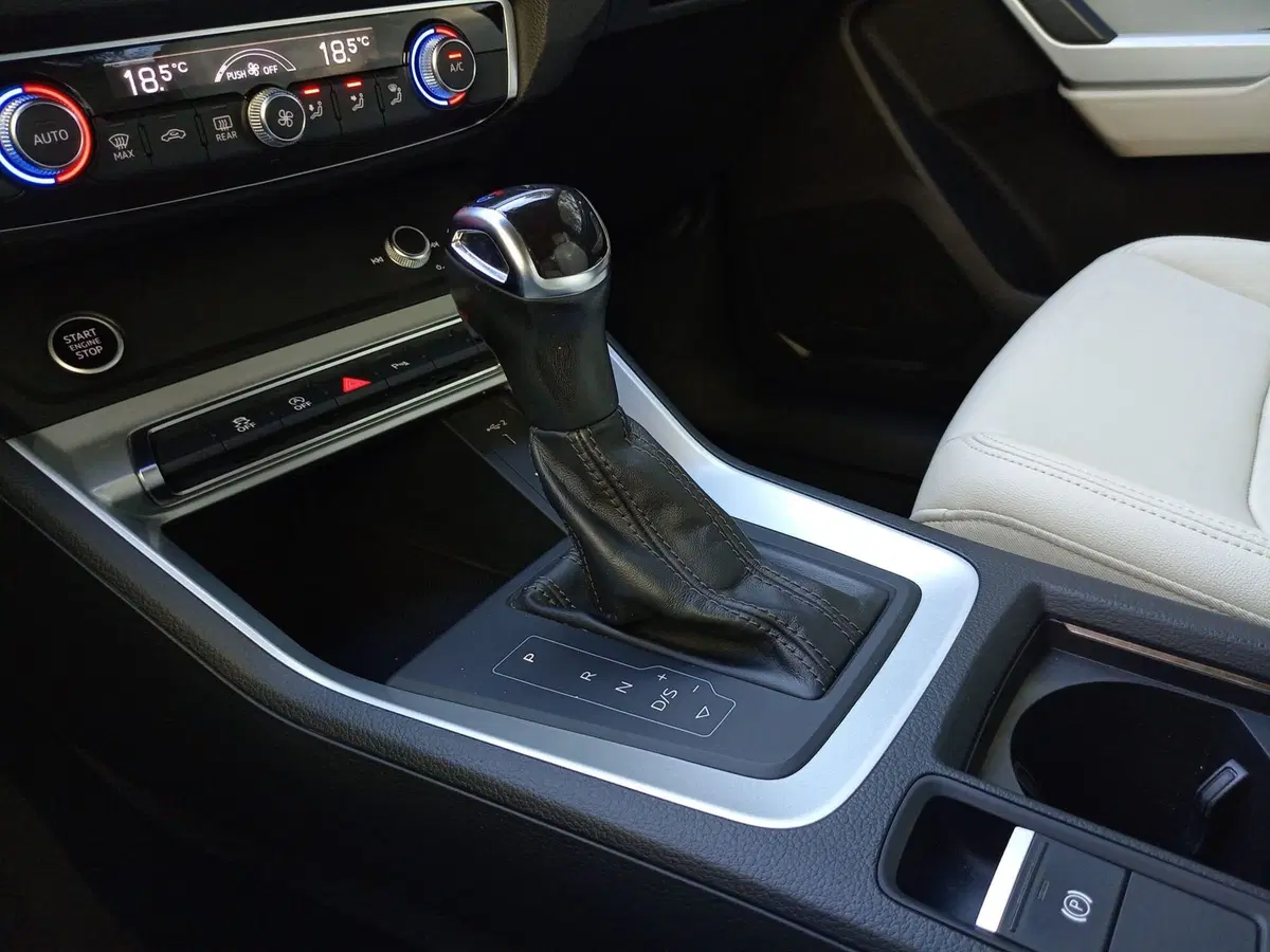 Audi Q3 usata a Bari (11)