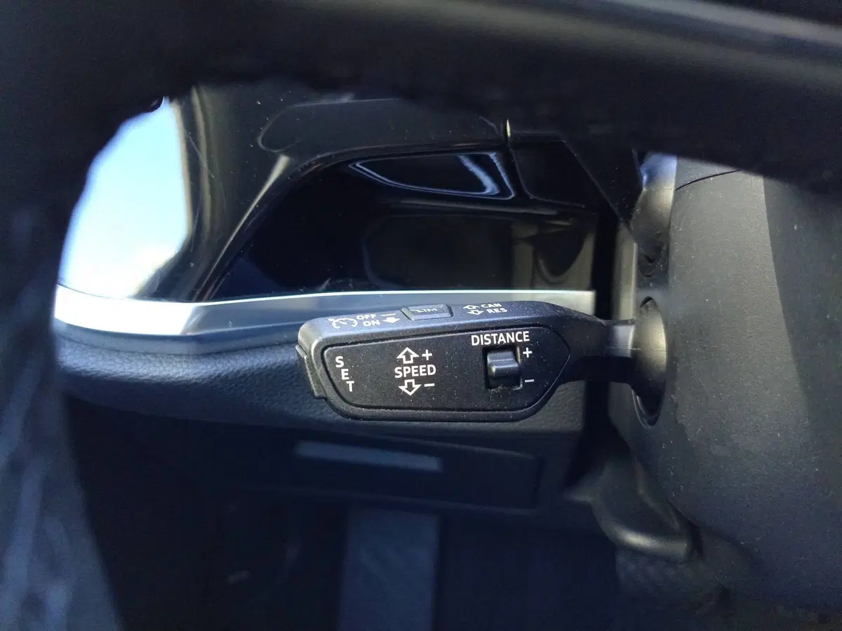Audi Q3 usata a Bari (17)