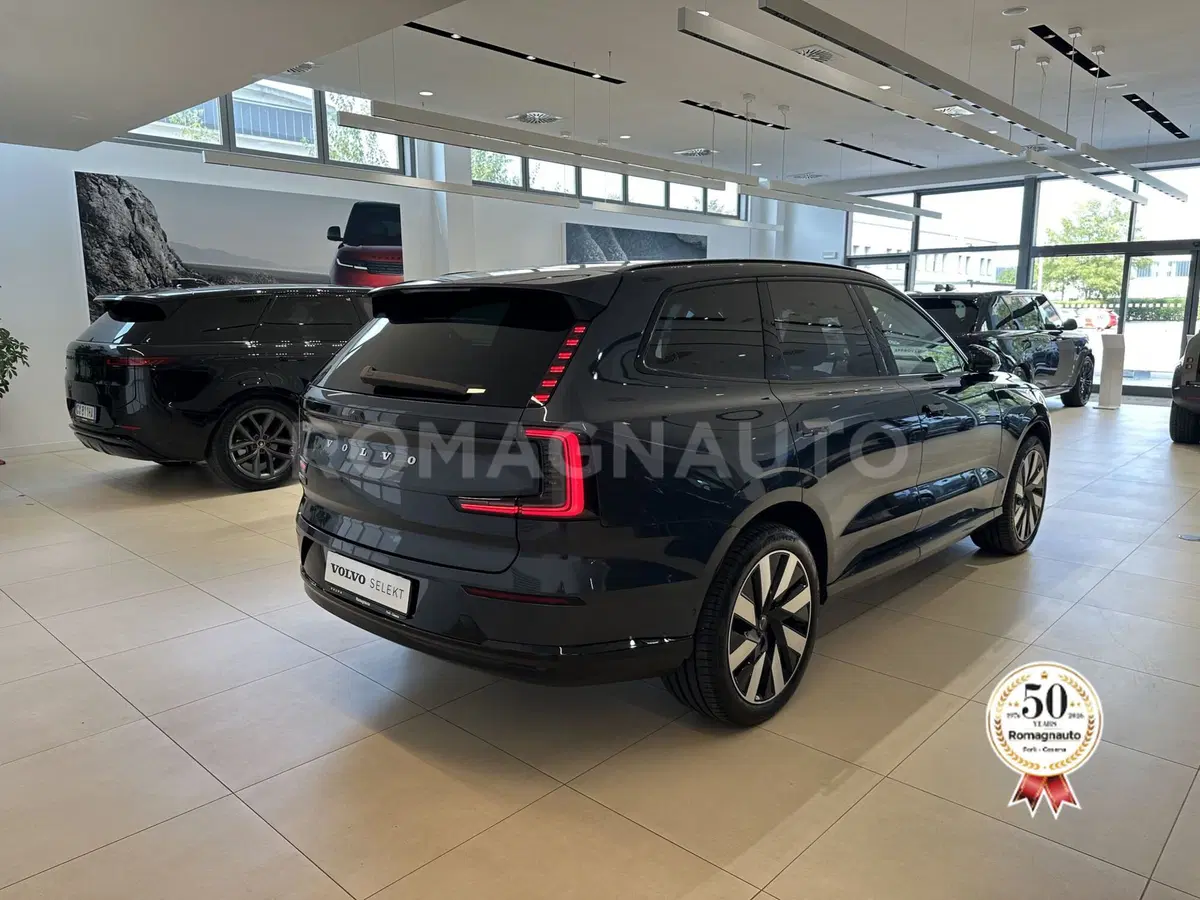 Volvo EX90 nuova a Forlì-Cesena (5)