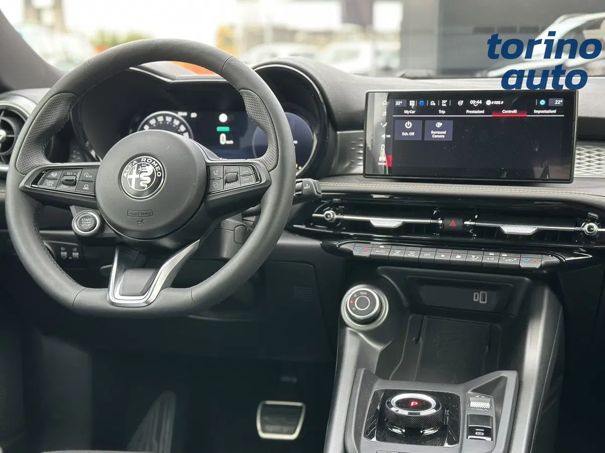 Alfa Romeo Tonale nuova a Torino (16)