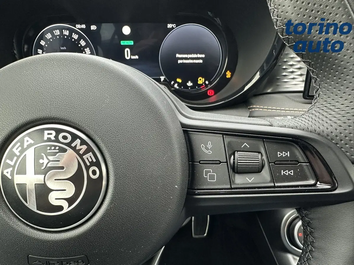 Alfa Romeo Tonale nuova a Torino (18)