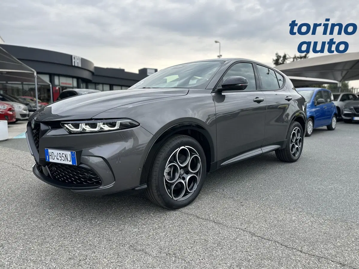 Alfa Romeo Tonale nuova a Torino (3)