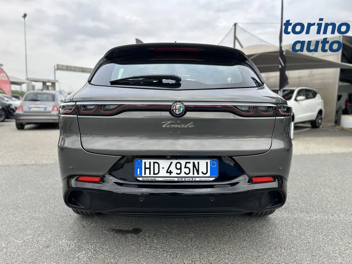 Alfa Romeo Tonale nuova a Torino (6)