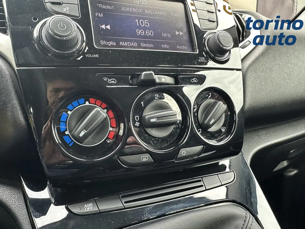 Lancia Ypsilon usata a Torino (20)