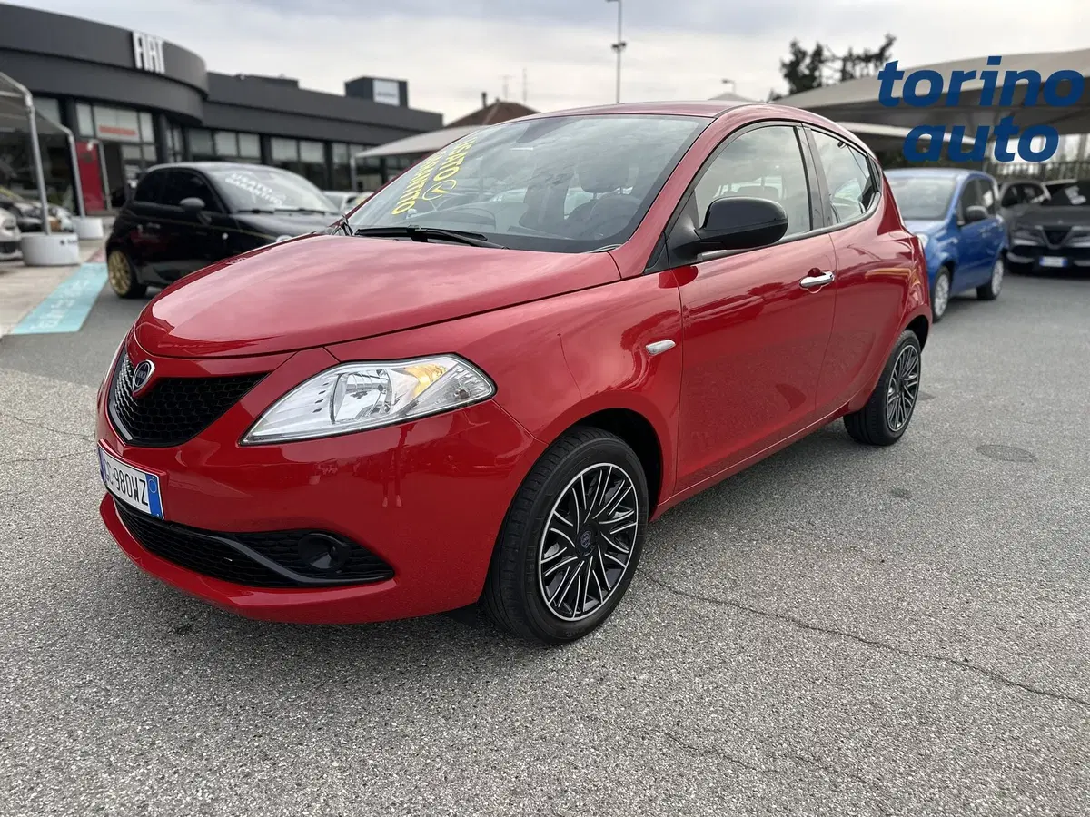 Lancia Ypsilon usata a Torino (3)