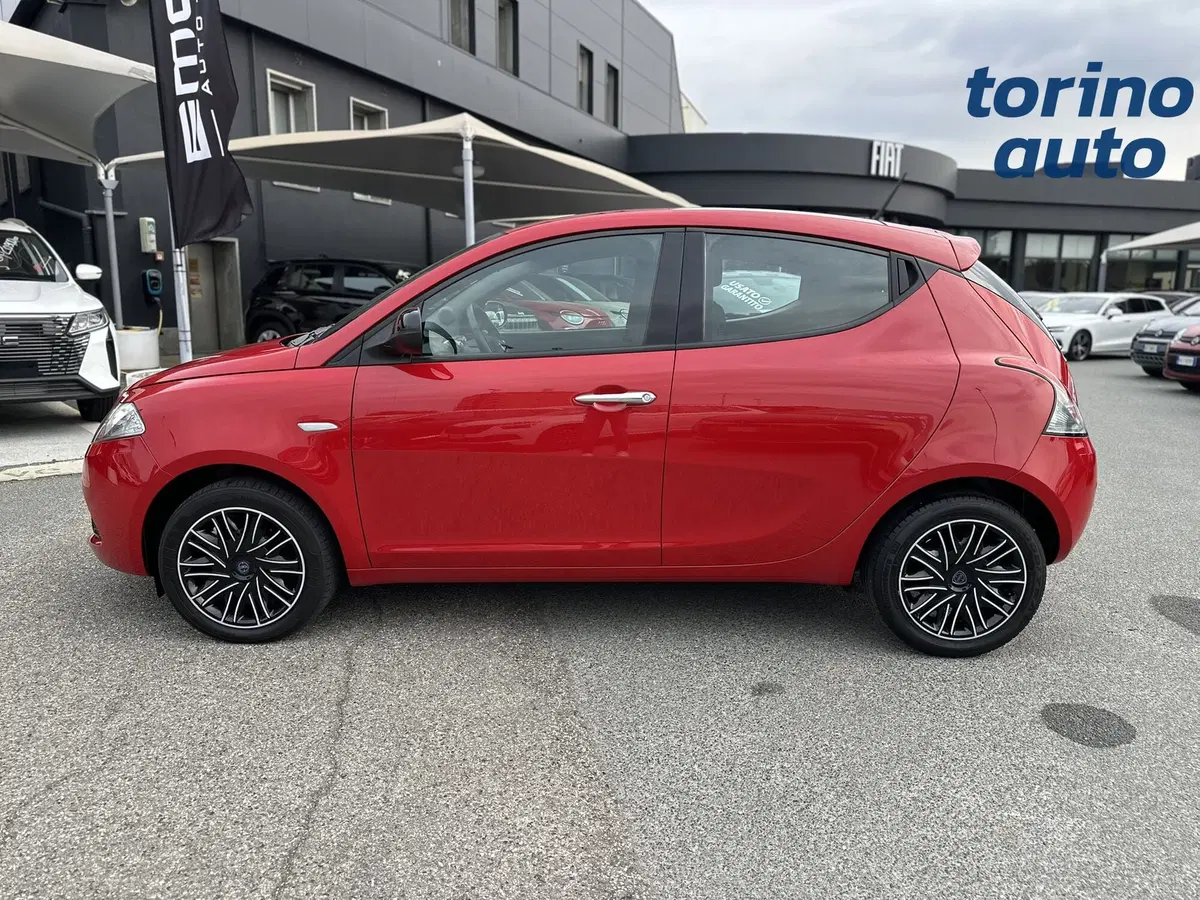 Lancia Ypsilon usata a Torino (4)