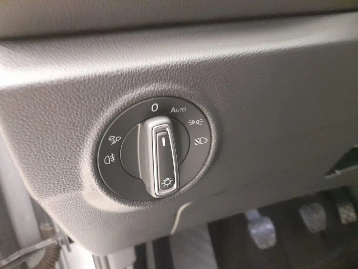Volkswagen T-Roc usata a Alessandria (18)
