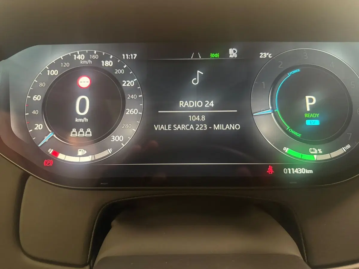 Land Rover Range Rover Sport usata a Novara (12)