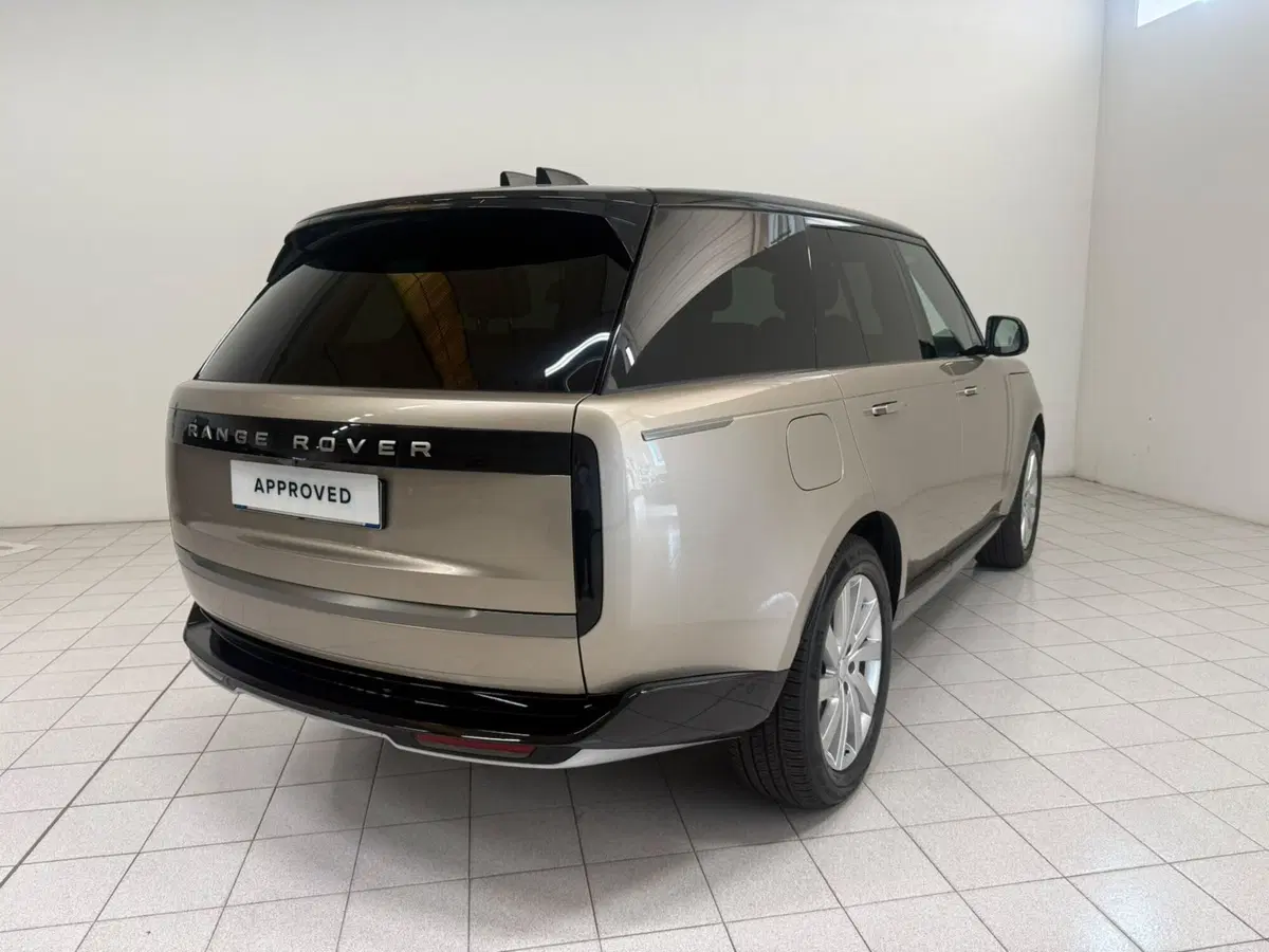 Land Rover Range Rover Sport usata a Novara (2)