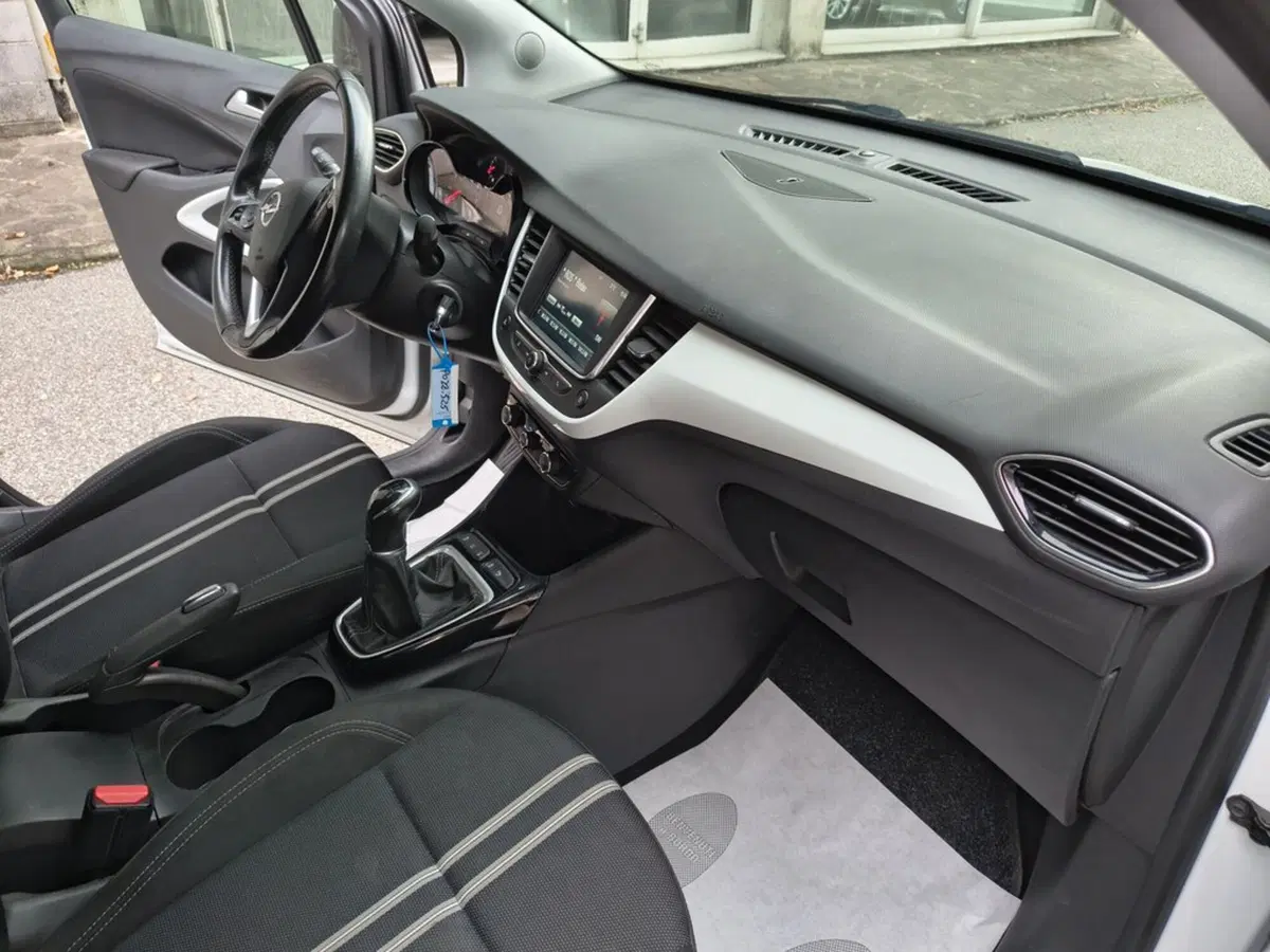 Opel Crossland usata a Padova (13)